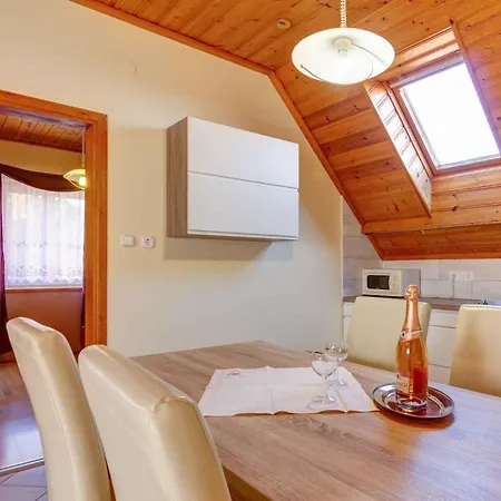 14 Apartament Héviz